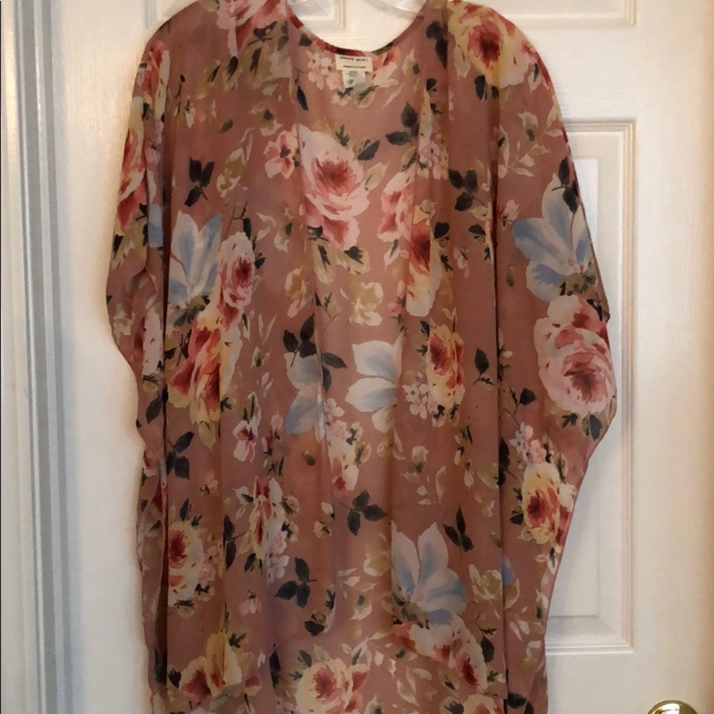 Floral pink kimono